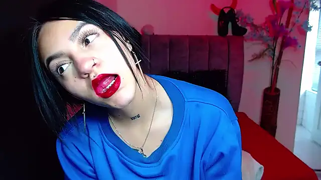 Snapshot of Violettasquirt chatting on September 2025 02:06:02 PM Violettasquirt online show from September 2025 02:06:02 PM