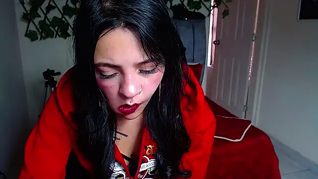 Violettasquirt online show from June 2026 05:50:01 PM