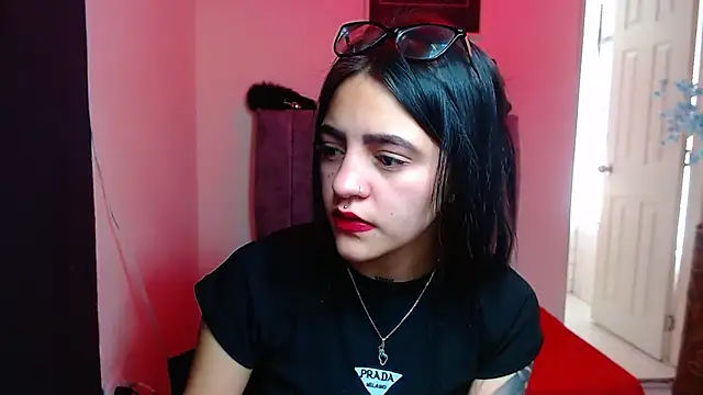 Violettasquirt online show from October 2025 03:32:02 PM