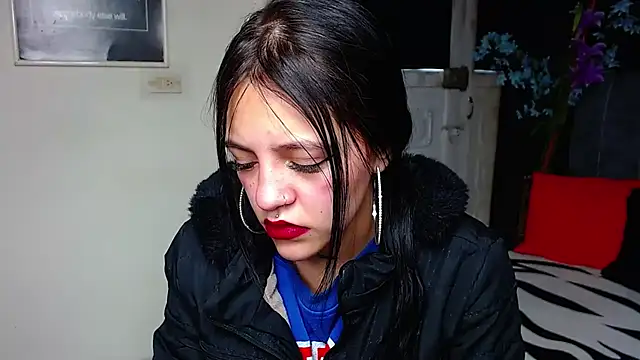 Violettasquirt online show from February 2026 02:58:01 PM