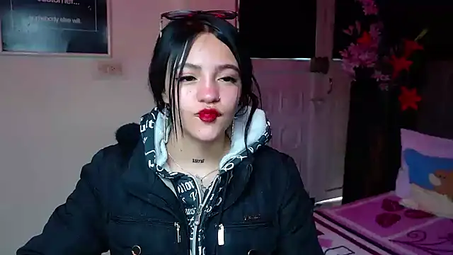 Violettasquirt online show from January 2026 01:48:01 PM