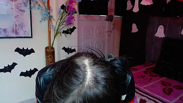 Violettasquirt online show from October 2025 07:13:02 PM