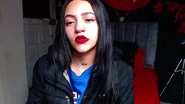 Violettasquirt online show from March 2026 01:46:02 PM