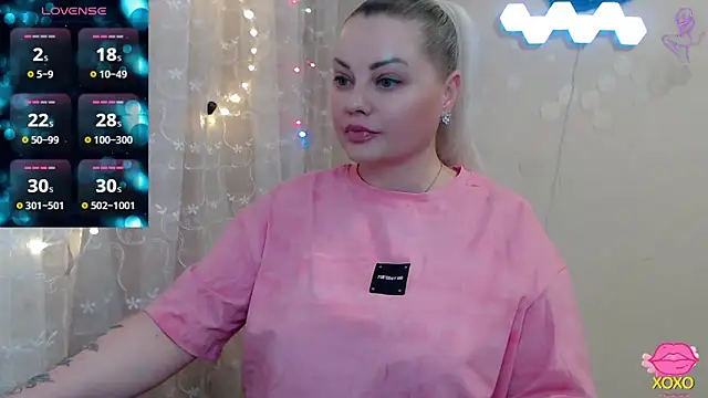 JewellKiss7 online show from April 2026 04:46:02 PM