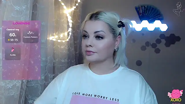 Snapshot of JewellKiss7 chatting on December 2025 04:19:01 PM JewellKiss7 online show from December 2025 04:19:01 PM