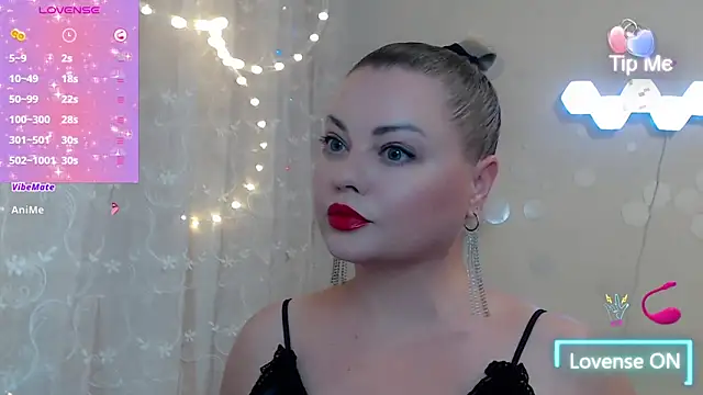 Snapshot of JewellKiss7 chatting on June 2026 01:27:01 PM JewellKiss7 online show from June 2026 01:27:01 PM