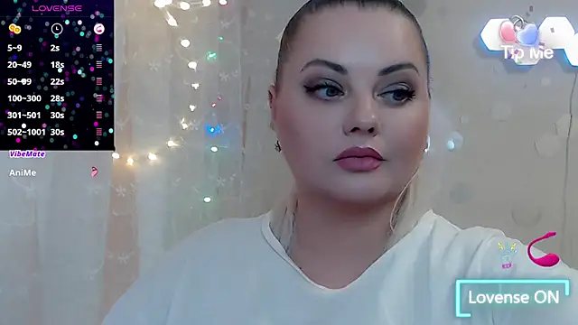 Snapshot of JewellKiss7 chatting on June 2026 02:23:02 PM JewellKiss7 online show from June 2026 02:23:02 PM