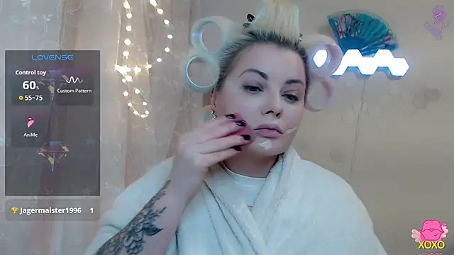 Snapshot of JewellKiss7 chatting on November 2025 10:15:02 AM JewellKiss7 online show from November 2025 10:15:02 AM