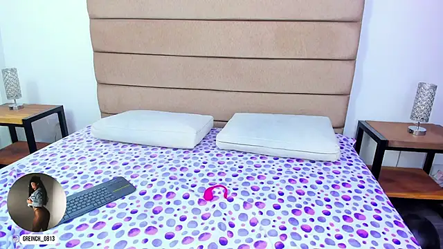 Snapshot of sally_rosses chatting on November 2025 12:30:01 PM sally rosses online show from November 2025 12:30:01 PM