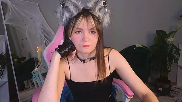 CiriRianonn online show from November 2025 04:28:02 AM