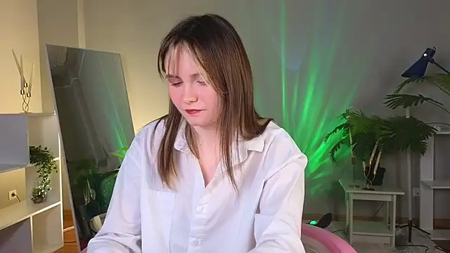 CiriRianonn online show from November 2025 04:23:01 AM