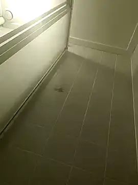 Linda 999 online show from April 2026 08:44:02 PM