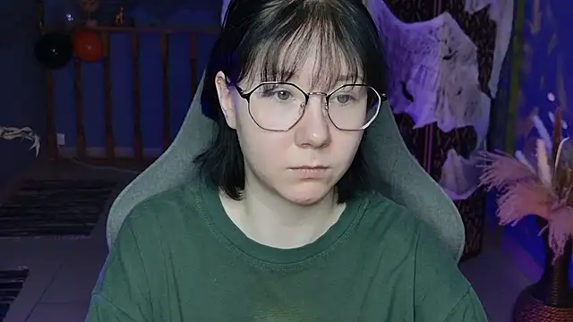 NancyMartinez online show from October 2025 05:17:01 AM