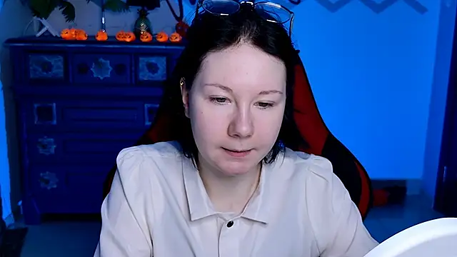 NancyMartinez online show from October 2025 05:15:02 AM