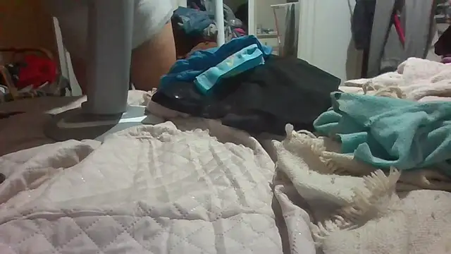 Snapshot of biuv chatting on November 2025 08:23:02 PM biuv online show from November 2025 08:23:02 PM