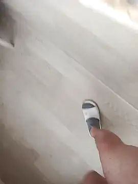 red red00 online show from March 2025 02:12:02 PM