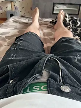 red red00 online show from March 2026 06:10:02 AM