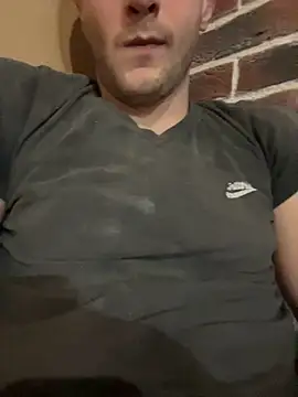 red red00 online show from November 2025 01:37:01 PM