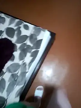 red red00 online show from March 2025 07:59:02 PM