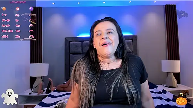 Snapshot of Susann_Ross chatting on October 2025 10:56:01 AM Susann Ross online show from October 2025 10:56:01 AM