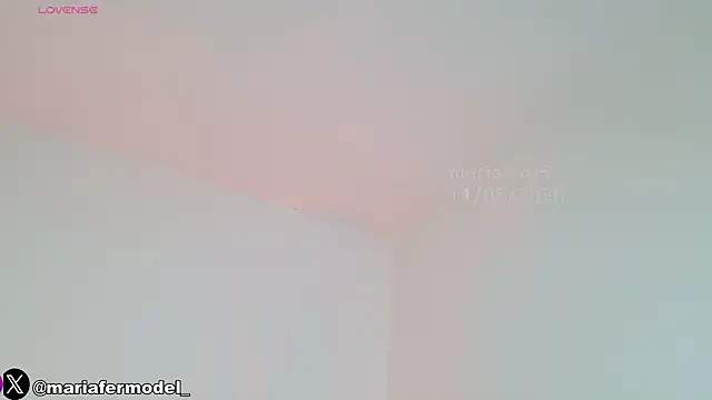 Mariafer05 online show from May 2026 04:04:02 PM