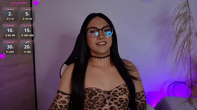 -Sofii  online show from April 2026 08:59:01 PM