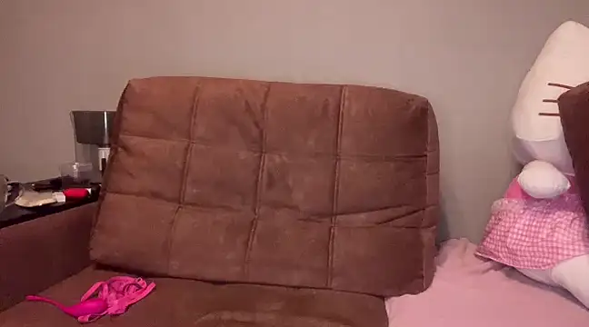 Snapshot of hanna_cry_baby chatting on February 2025 05:23:02 AM hanna cry baby online show from February 2025 05:23:02 AM