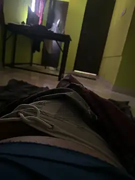 Dirty 08 online show from October 2025 02:43:02 AM