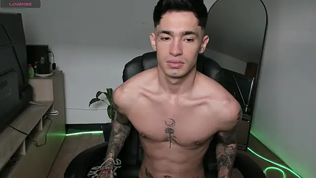 Damon  333 online show from December 2025 09:15:02 PM