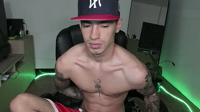 Damon  333 online show from January 2026 10:03:01 PM