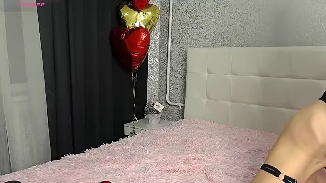 Snapshot of -Sacura- chatting on February 2025 07:05:02 PM -Sacura- online show from February 2025 07:05:02 PM