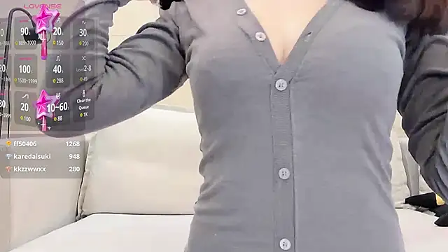 Snapshot of ruoling_19 chatting on December 2024 05:58:01 PM ruoling 19 online show from December 2024 05:58:01 PM