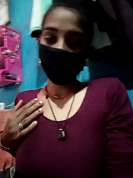 Snapshot of Poojashrma33 chatting on February 2025 07:26:01 AM Poojashrma33 online show from February 2025 07:26:01 AM