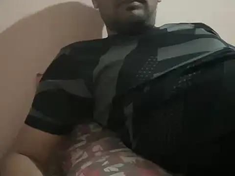 NiceBoy9099 online show from February 2026 05:54:02 PM