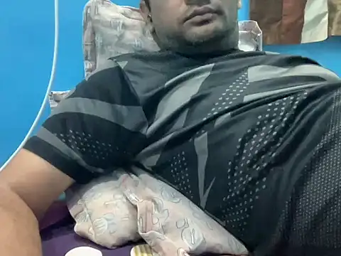 NiceBoy9099 online show from February 2026 06:07:02 PM