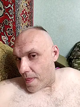 Snapshot of Pineapple04 chatting on June 2026 07:33:01 PM Pineapple04 online show from June 2026 07:33:01 PM