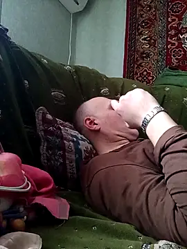 Pineapple04 online show from February 2026 01:33:01 PM