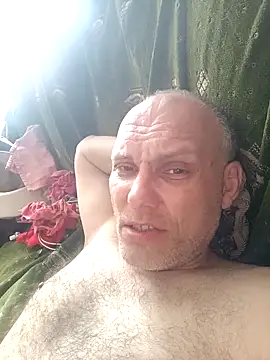 Pineapple04 online show from May 2026 06:48:02 AM
