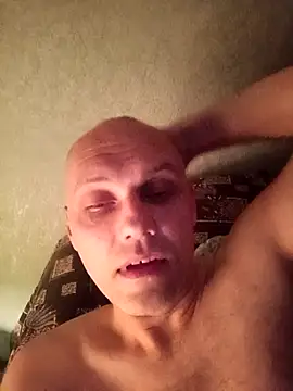 Snapshot of Pineapple04 chatting on October 2025 09:02:02 PM Pineapple04 online show from October 2025 09:02:02 PM