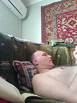 Snapshot of Pineapple04 chatting on June 2026 01:41:02 PM Pineapple04 online show from June 2026 01:41:02 PM
