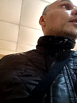 Snapshot of Pineapple04 chatting on December 2025 08:48:02 AM Pineapple04 online show from December 2025 08:48:02 AM