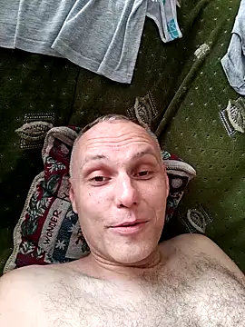 Pineapple04 online show from September 2025 07:46:01 AM