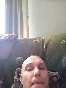 Snapshot of Pineapple04 chatting on December 2025 12:20:02 PM Pineapple04 online show from December 2025 12:20:02 PM