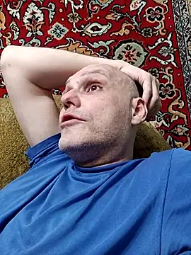 Pineapple04 online show from April 2026 06:48:02 PM