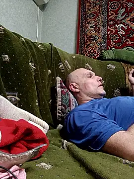 Pineapple04 online show from April 2026 04:21:01 PM