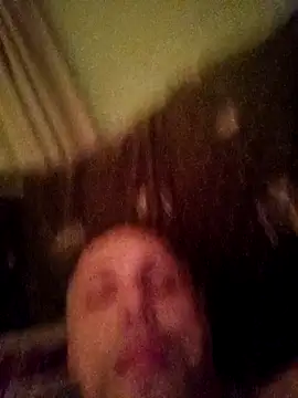 Snapshot of Pineapple04 chatting on December 2025 04:02:02 AM Pineapple04 online show from December 2025 04:02:02 AM