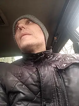 Snapshot of Pineapple04 chatting on December 2025 10:03:02 AM Pineapple04 online show from December 2025 10:03:02 AM