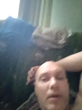 Snapshot of Pineapple04 chatting on October 2025 05:50:02 AM Pineapple04 online show from October 2025 05:50:02 AM