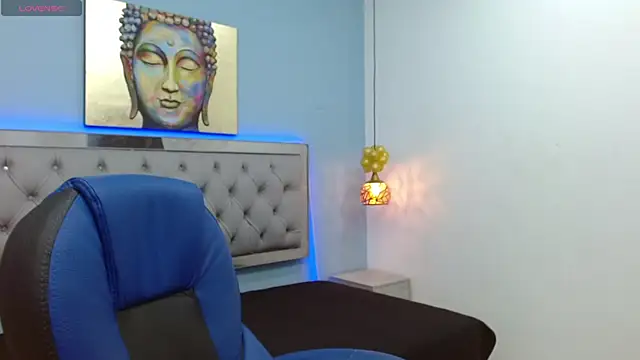 Snapshot of Xavii18 chatting on February 2025 01:17:02 PM Xavii18 online show from February 2025 01:17:02 PM