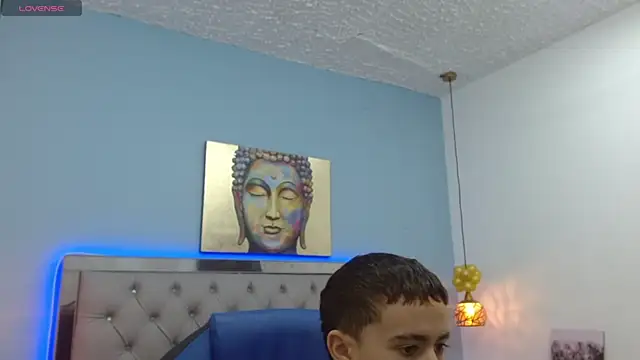 Snapshot of Xavii18 chatting on February 2025 04:46:02 PM Xavii18 online show from February 2025 04:46:02 PM